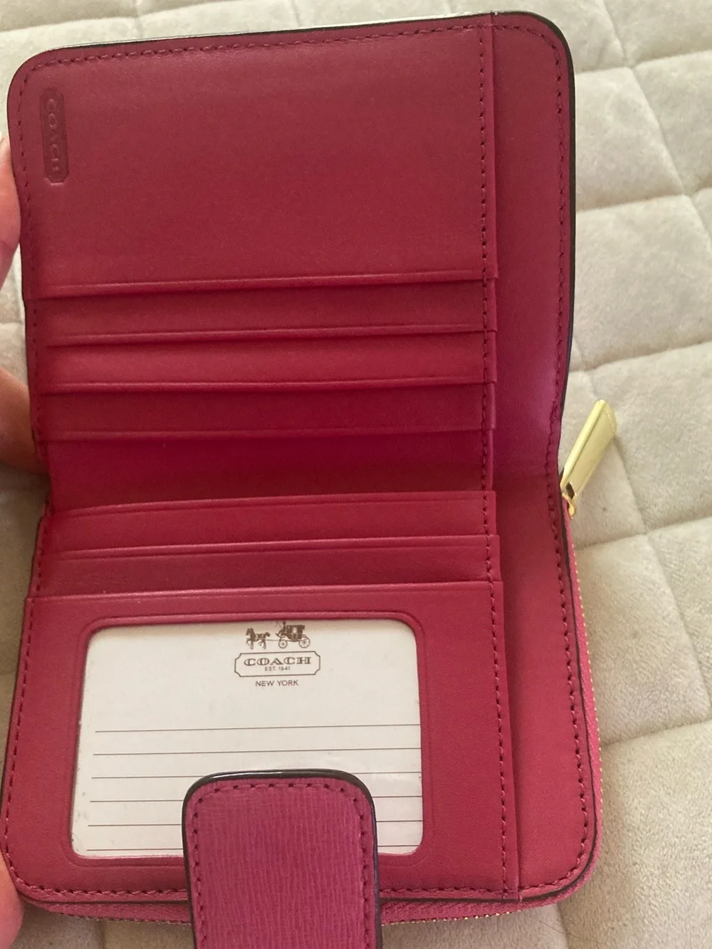 NWOT Coach Saffiano Wallet Bright Pink Fuchsia Leather Billfold Zip-Around Gold